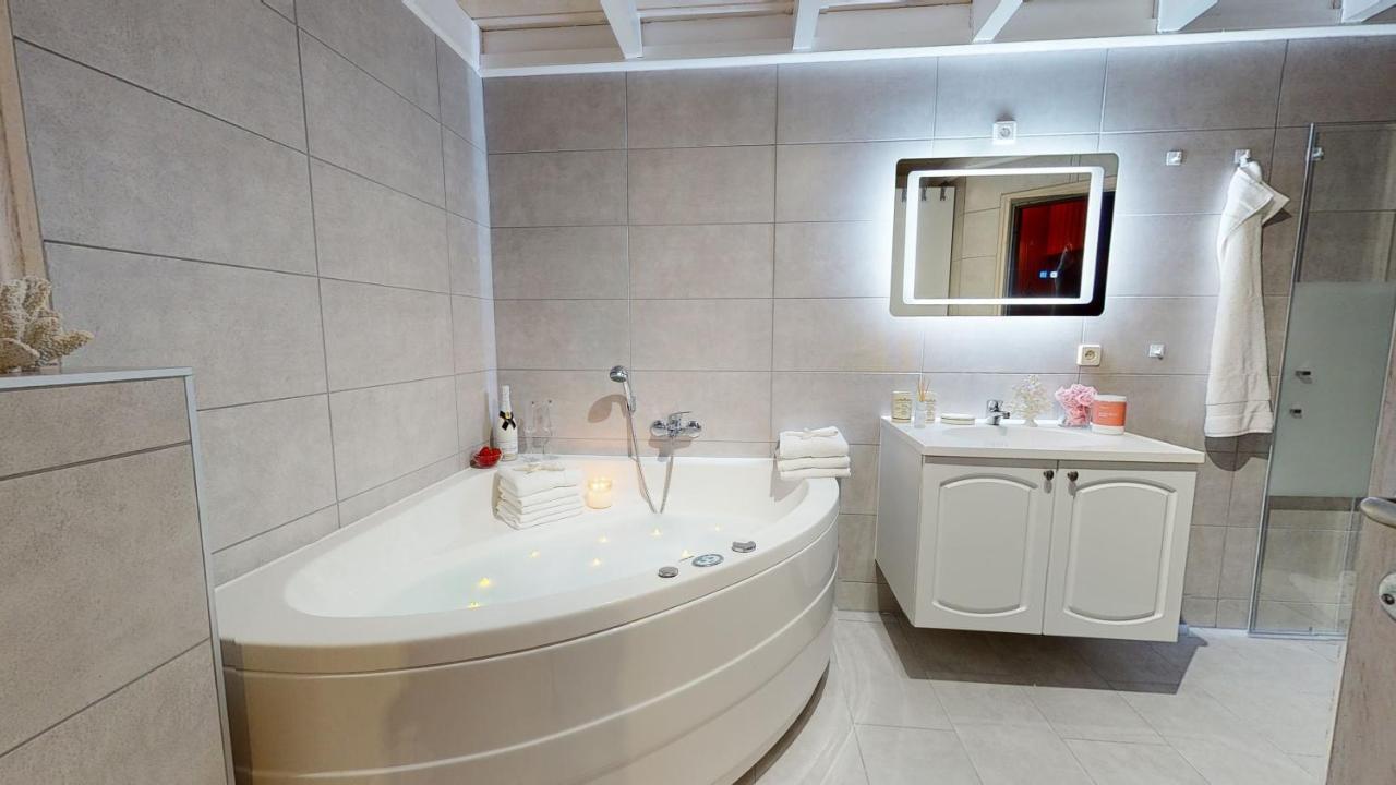 Strandhaus Ruegen - Meerblick, Sauna, Kamin & Whirlpool Baabe Luaran gambar